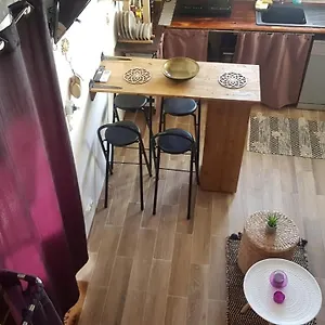 https://la-tita.comcaribbean.com